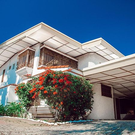 Hotel Santa Elena Antiguo Cuscatlán Kültér fotó