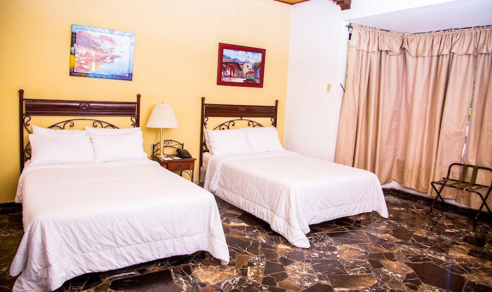 Hotel Santa Elena Antiguo Cuscatlán Kültér fotó