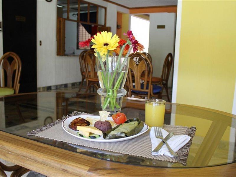 Hotel Santa Elena Antiguo Cuscatlán Kültér fotó