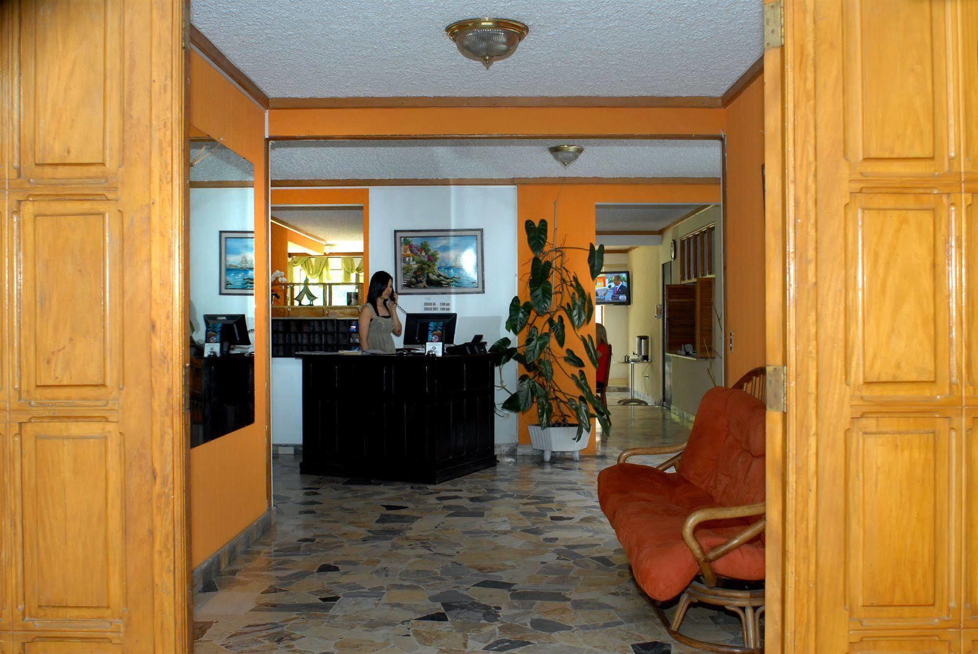 Hotel Santa Elena Antiguo Cuscatlán Kültér fotó